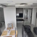HERMOSO APARTAMENTO CON BALCON, 3 Alcobas, 2 baños