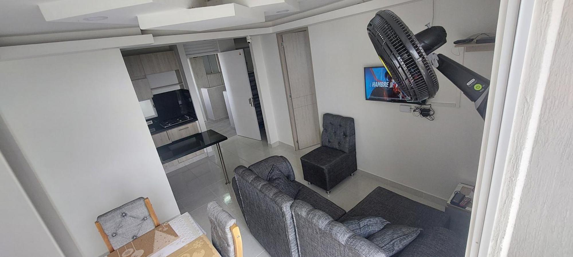 Hermoso Con Balcon, 3 Alcobas, 2 Baños